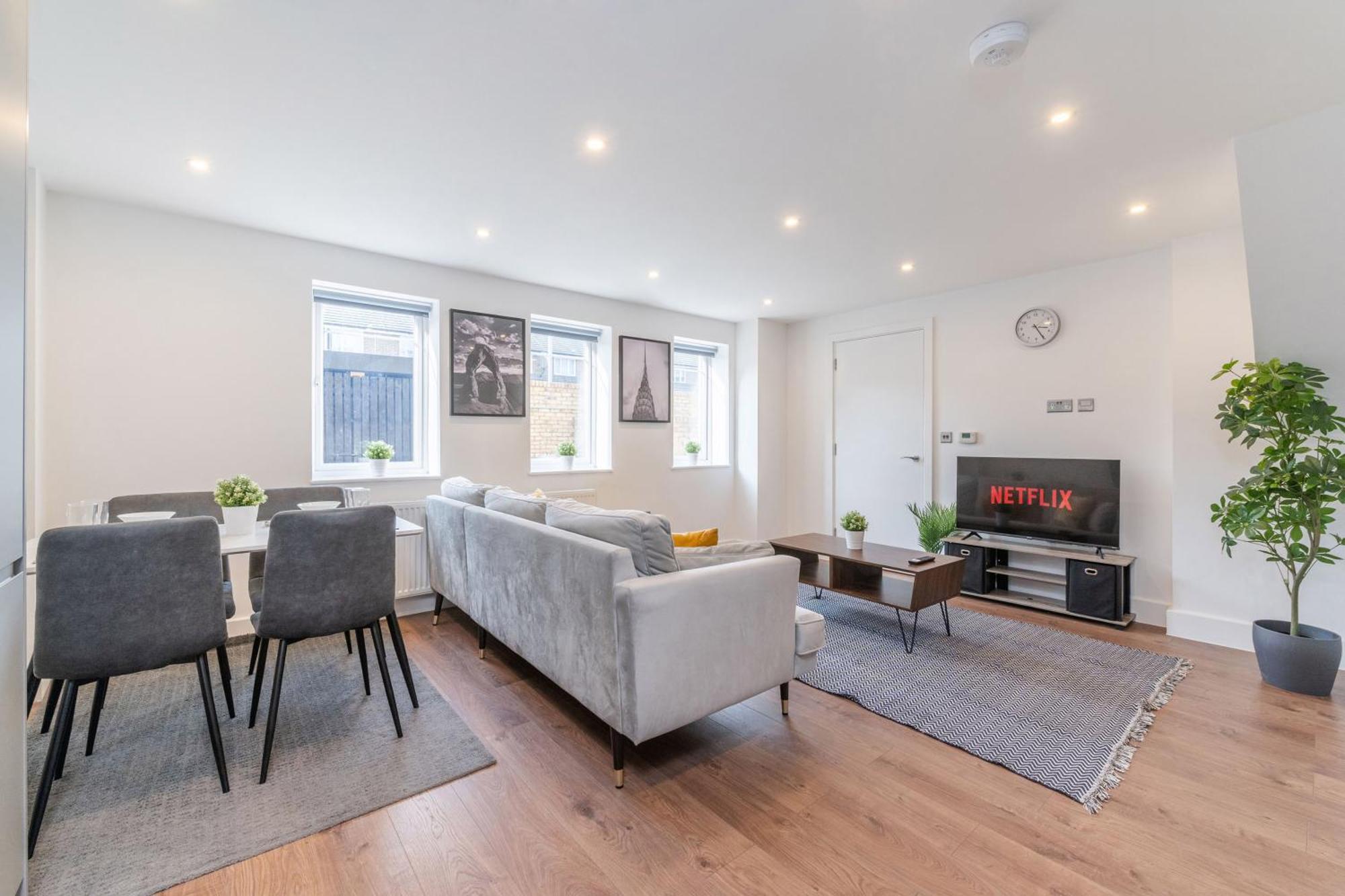 Modern London Home - 2 Bedrooms 2 Bath - Battersea, Vauxhall & Nine Elms Station Extérieur photo